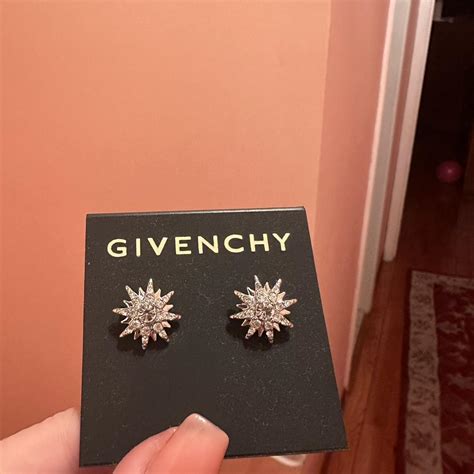 givenchy star earrings